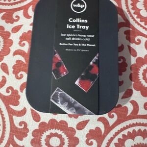 W&P Collins Ice Tray in Black